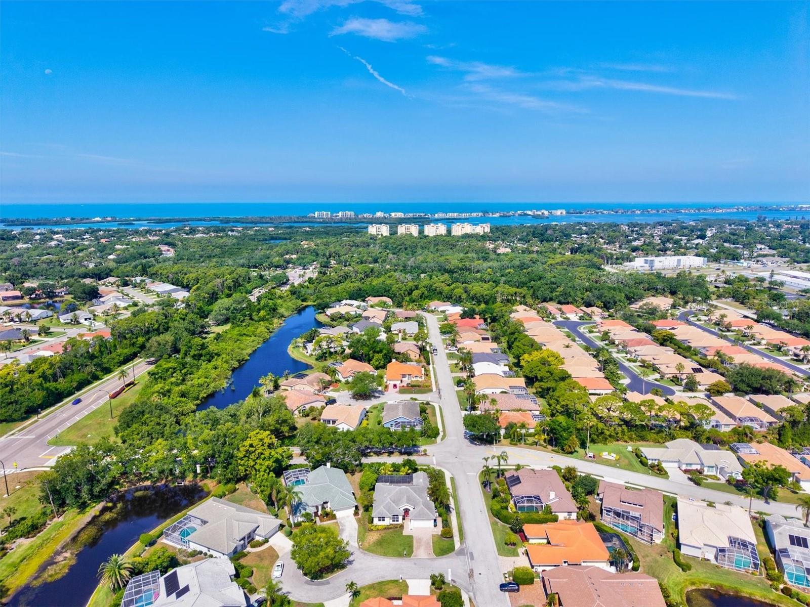 HUNTINGTON POINTE - Residential