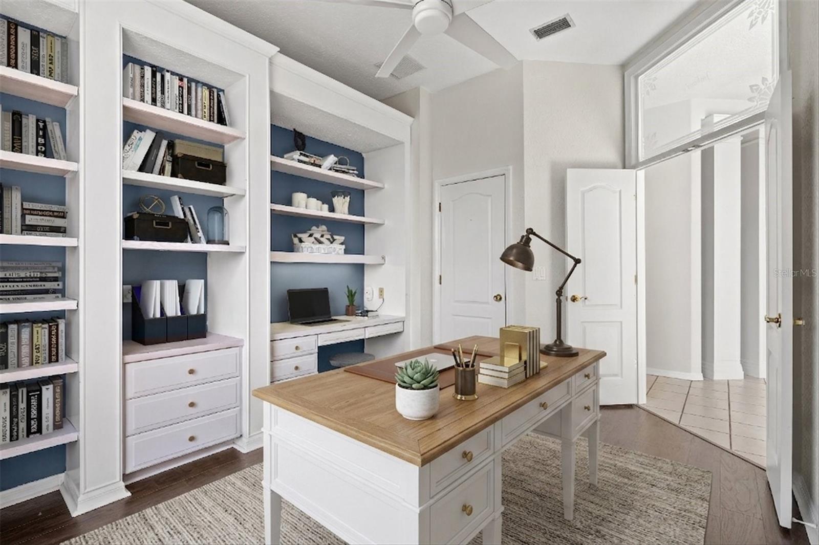 HUNTINGTON POINTE - Residential