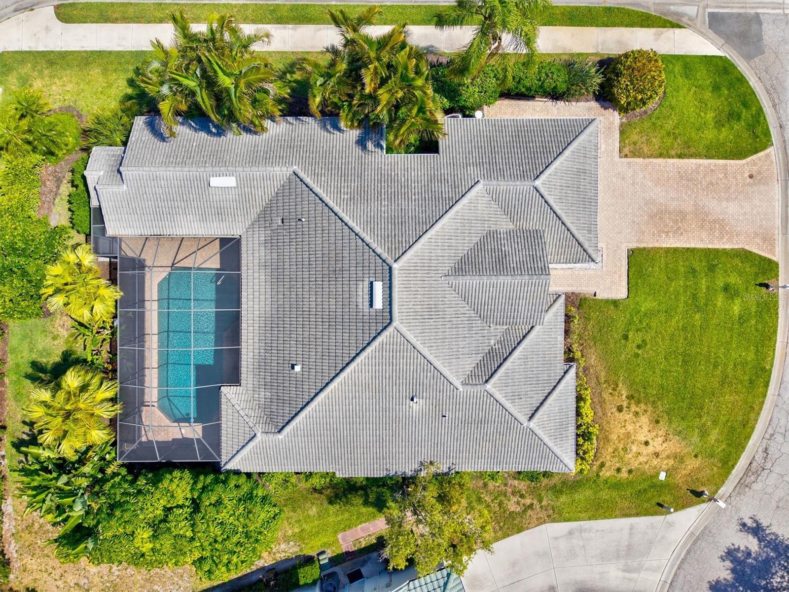 HUNTINGTON POINTE - Residential