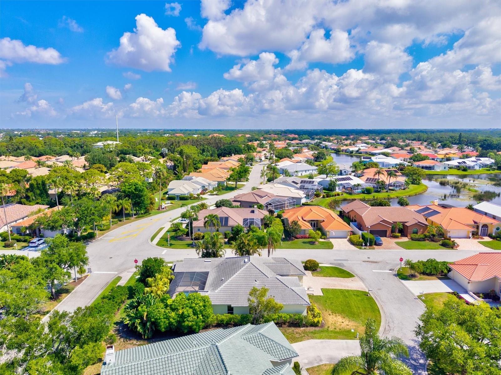 HUNTINGTON POINTE - Residential