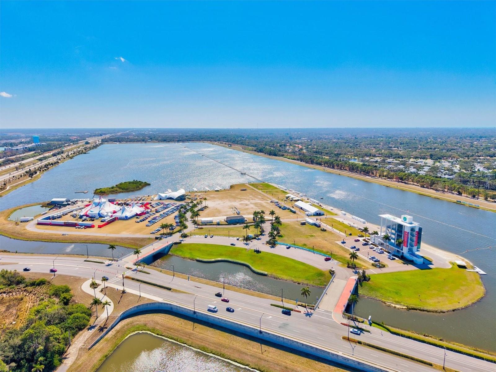 HUNTINGTON POINTE - Residential