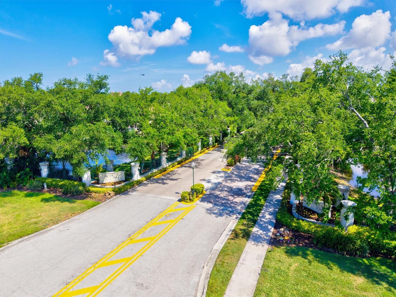 HUNTINGTON POINTE - Residential