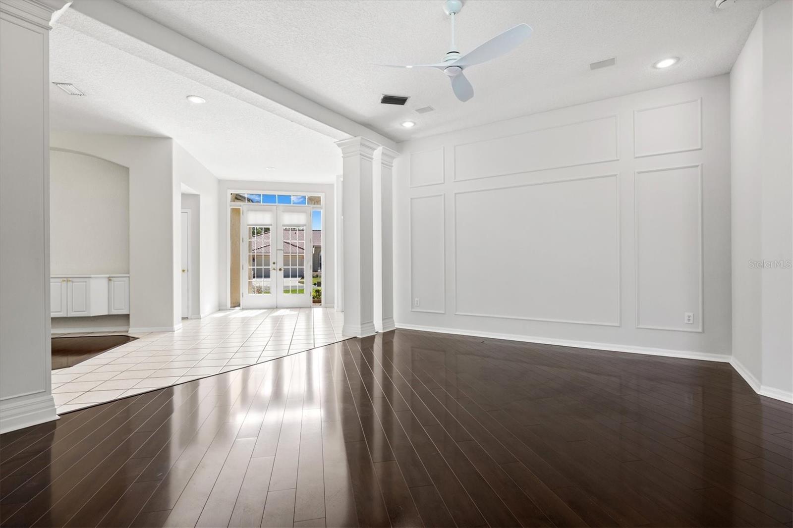 HUNTINGTON POINTE - Residential