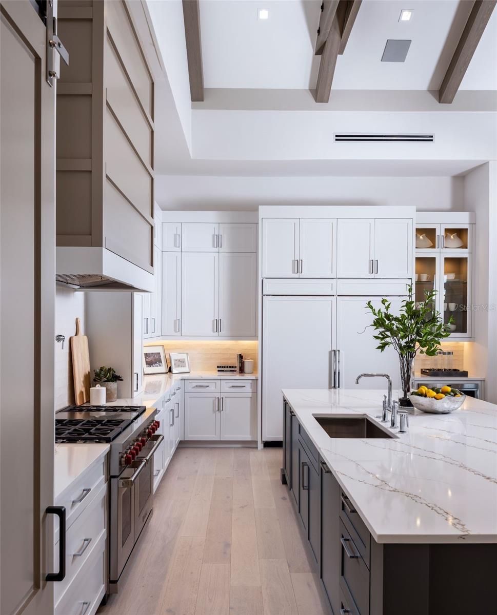 LAKE CLUB PH II - Residential