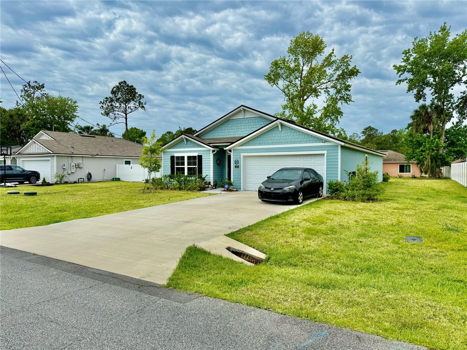 6 PINETREE DRIVE