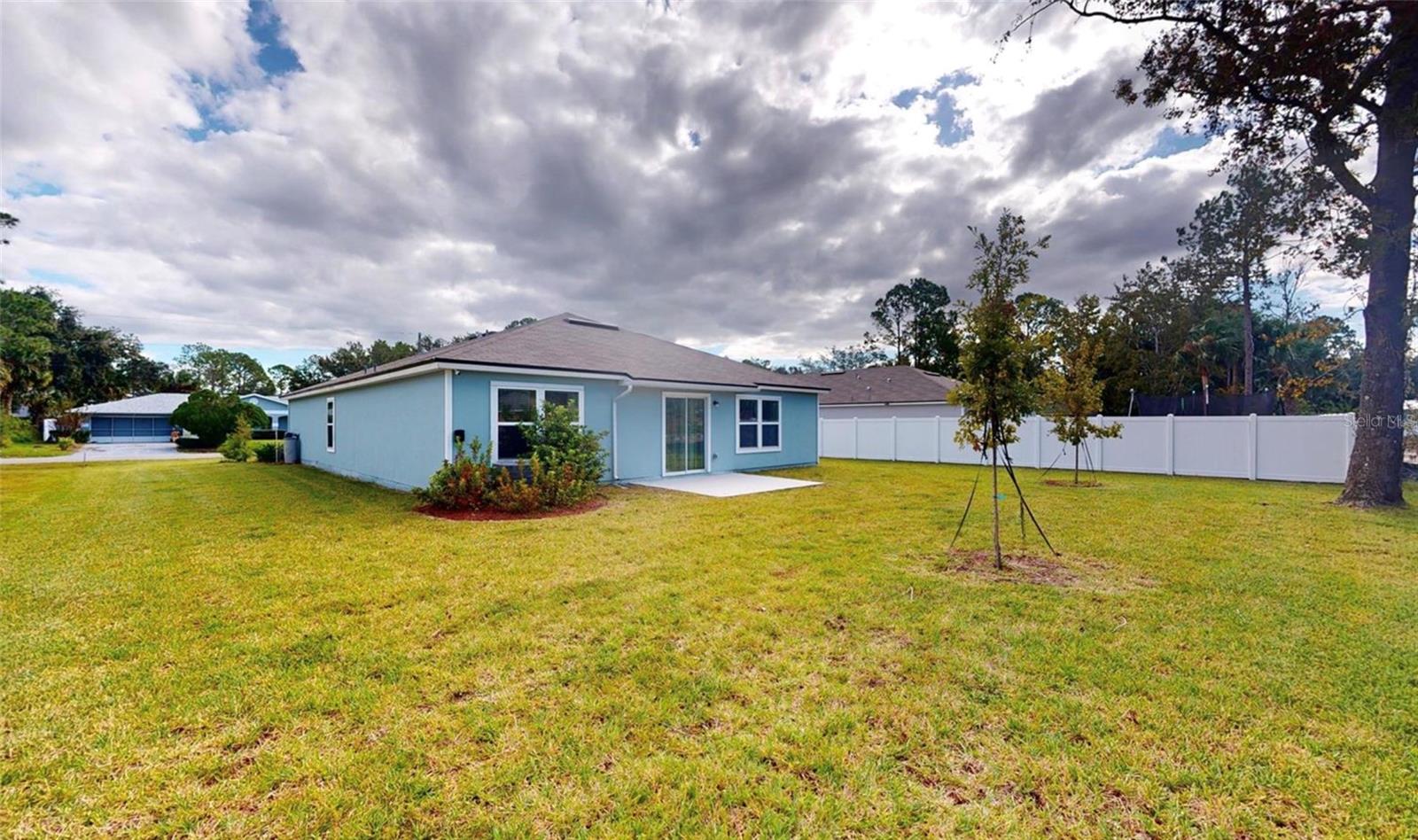 6 PINETREE DRIVE