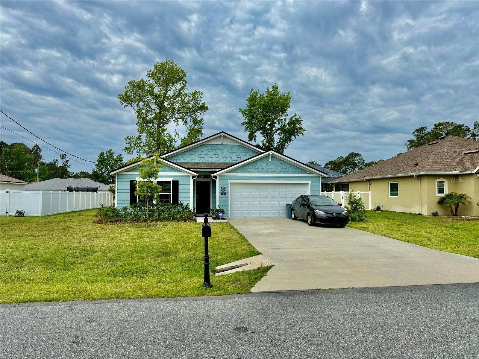 6 PINETREE DRIVE