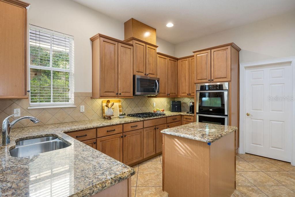 KEENES POINTE UNIT 9 - Residential Lease