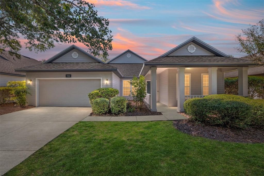 Photo of 7982 SW 83rd Terrace, Gainesville, FL 32608 (MLS # GC535103)