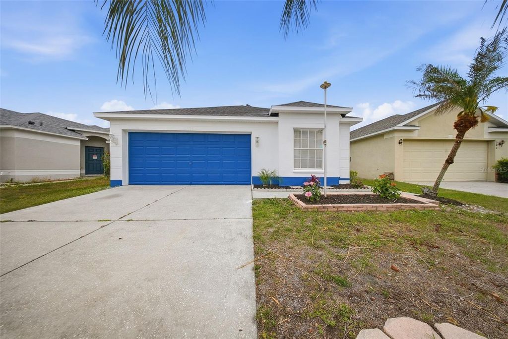 Photo of 504 Lindsay Anne Court, Plant City, FL 33563 (MLS # A4693670)