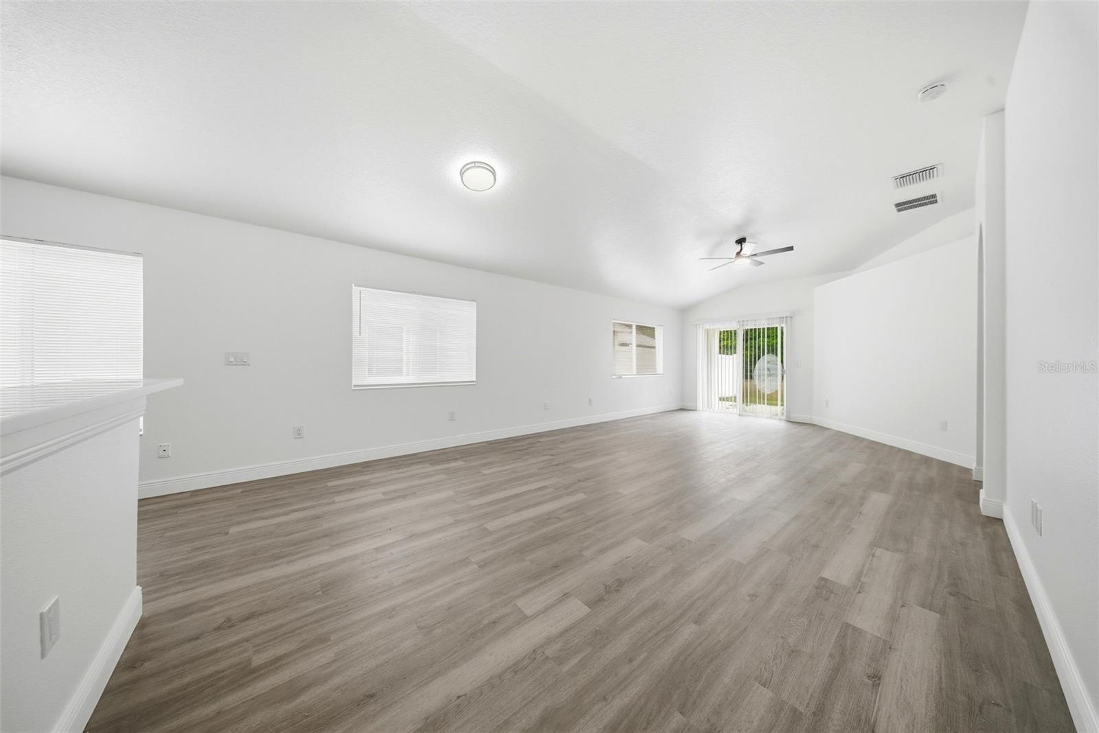 COUNTRY HILLS EAST UNIT FIVE - Residential