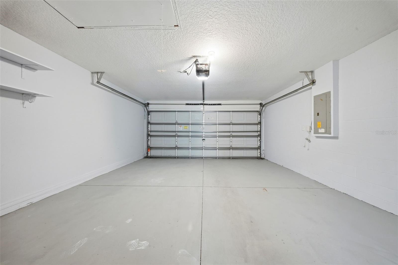 COUNTRY HILLS EAST UNIT FIVE - Residential