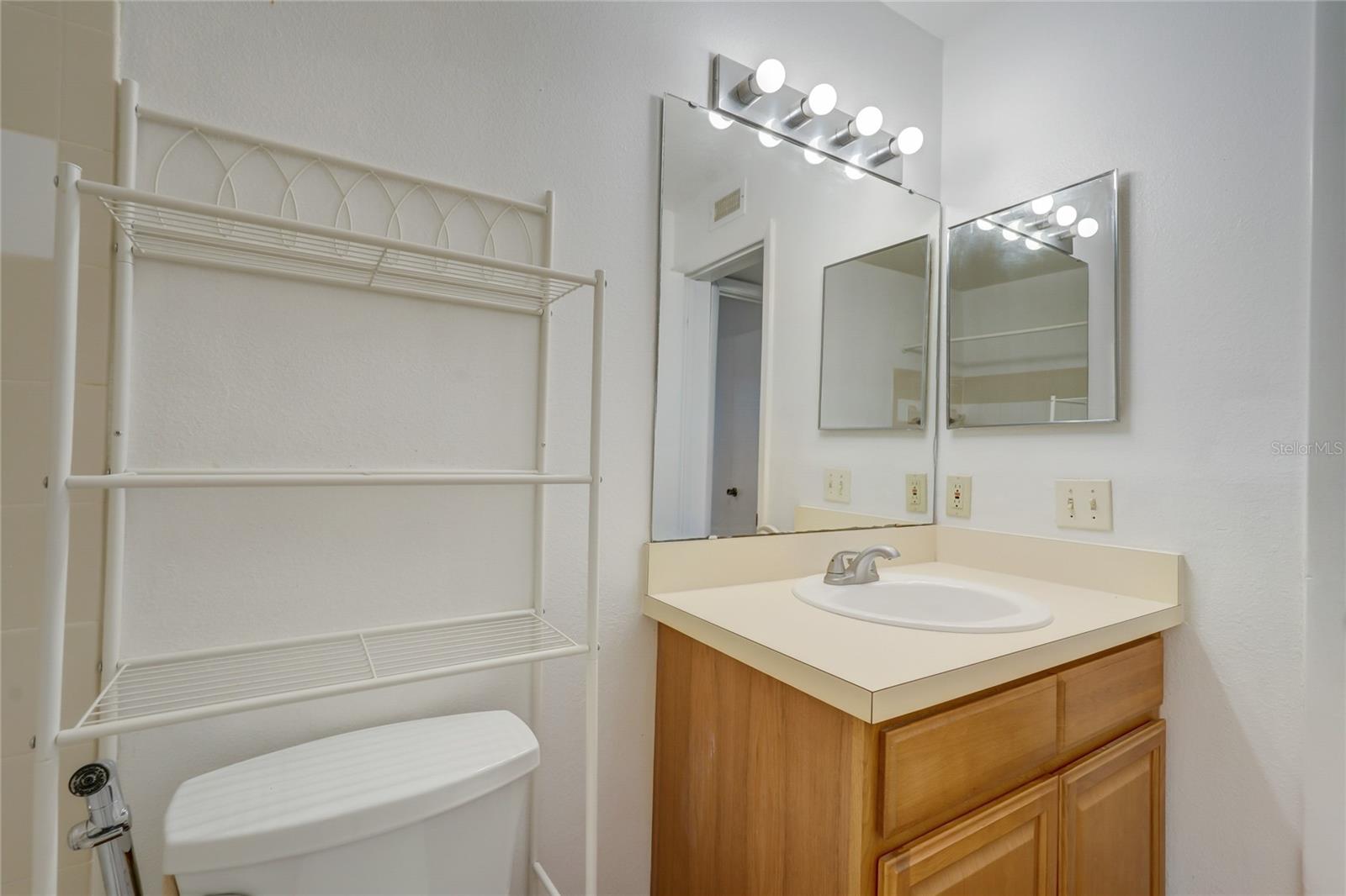 BLOSSOM PARK VILLAS - Residential