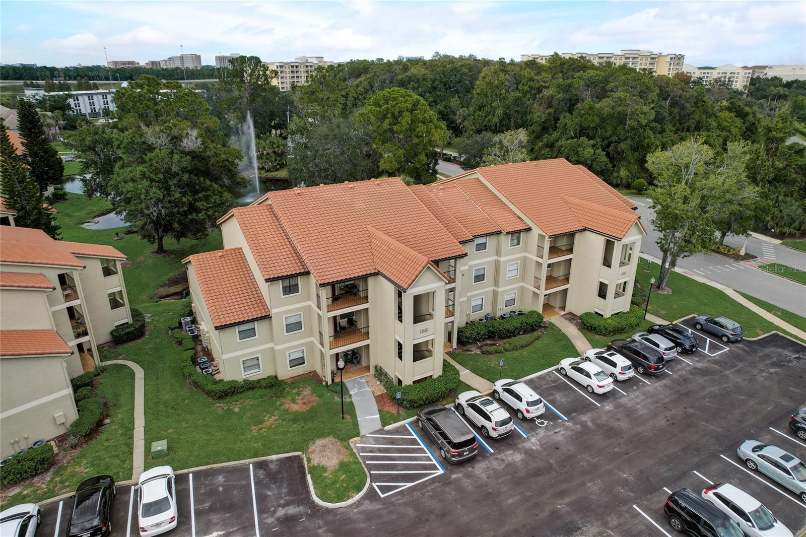 BLOSSOM PARK VILLAS - Residential