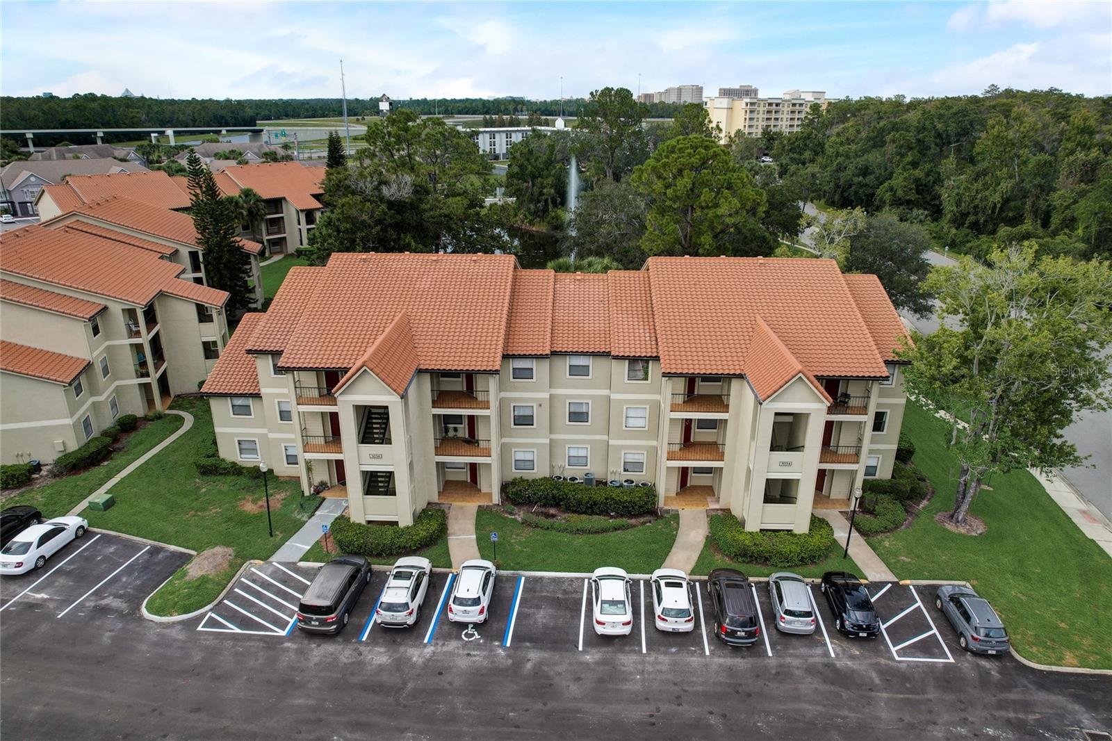 BLOSSOM PARK VILLAS - Residential