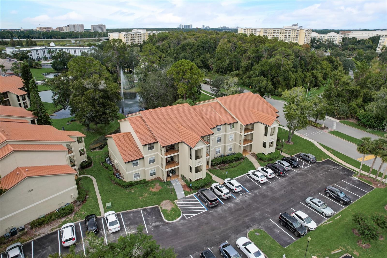 BLOSSOM PARK VILLAS - Residential