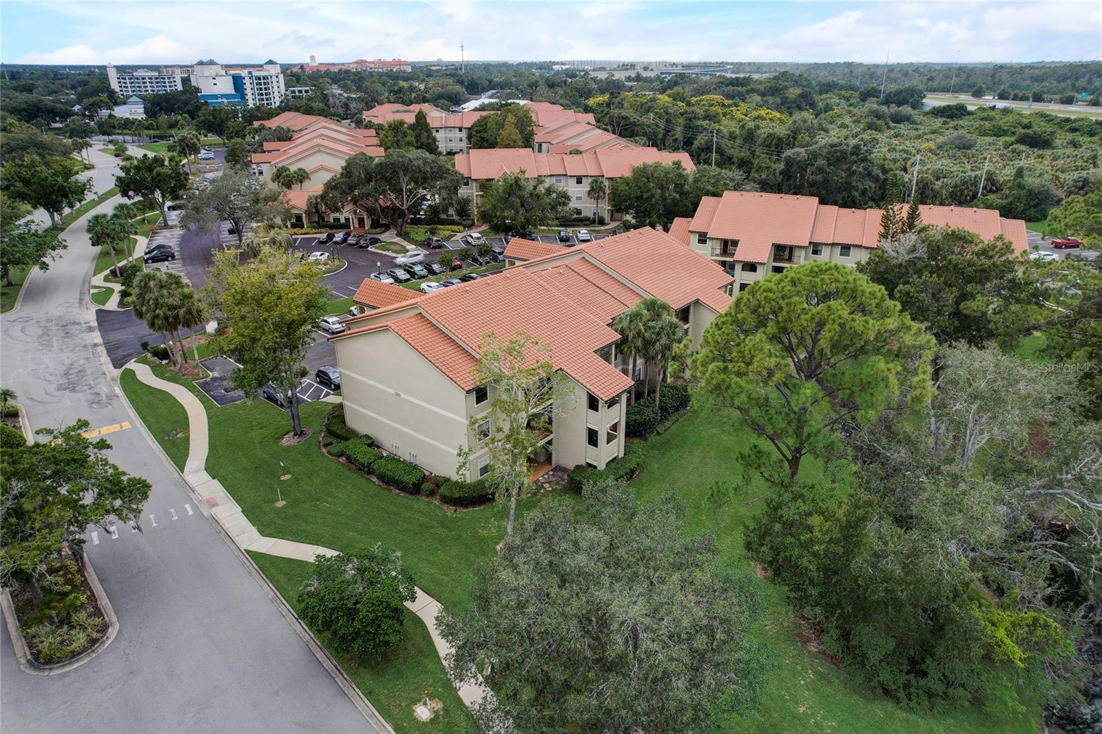 BLOSSOM PARK VILLAS - Residential