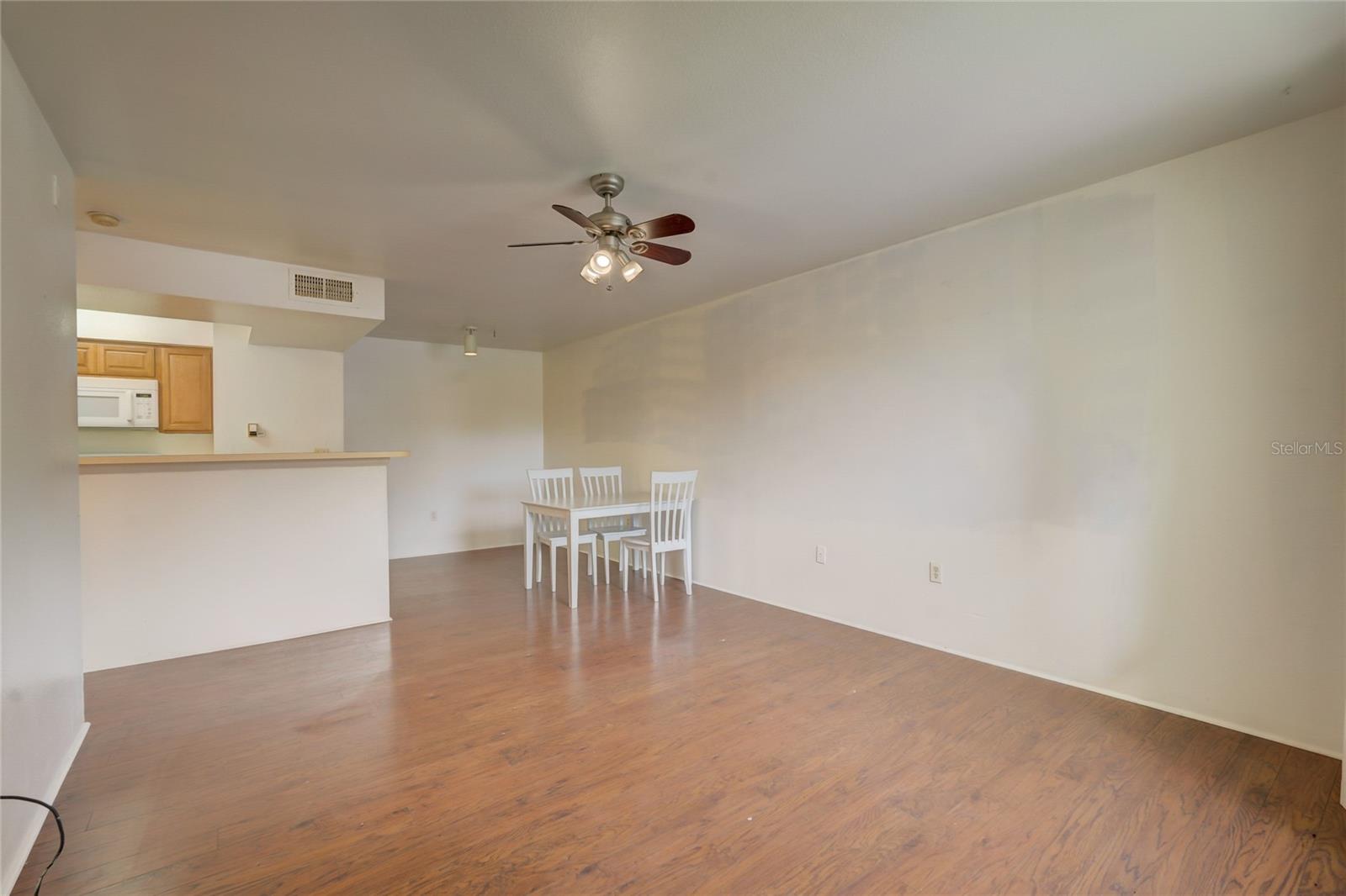 BLOSSOM PARK VILLAS - Residential