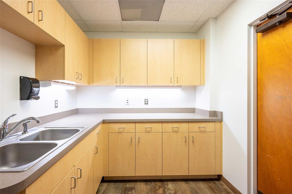 ZEPHYRHILLS COLONY CO - Commercial Sale