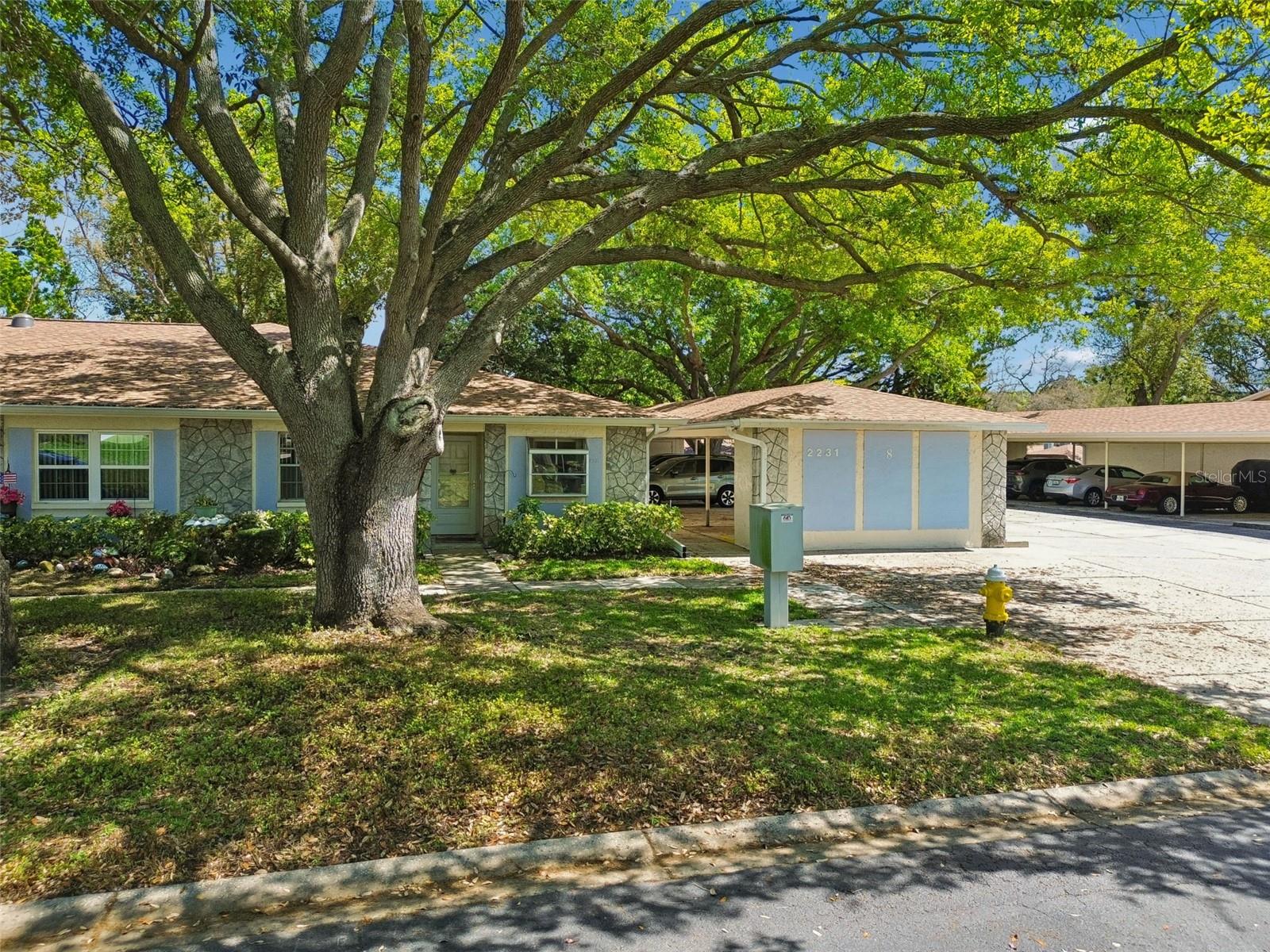 2231 LARK CIRCLE E F