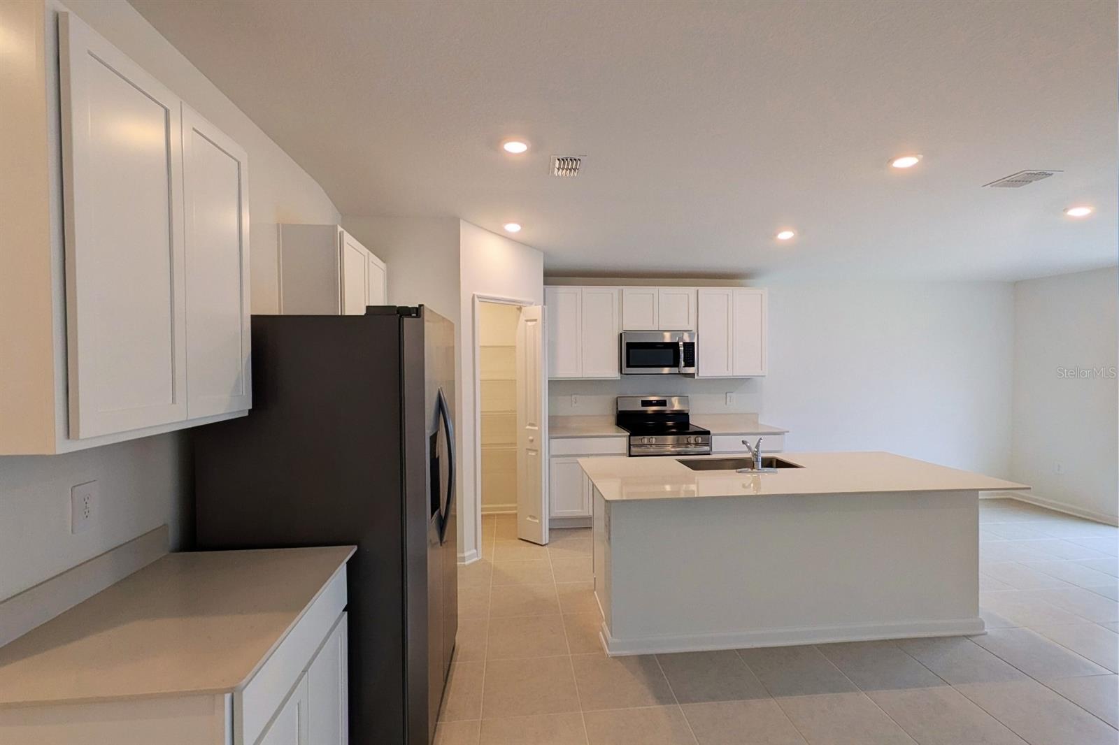 HUNT CLUB/LK WALES PH 1 - Residential Lease