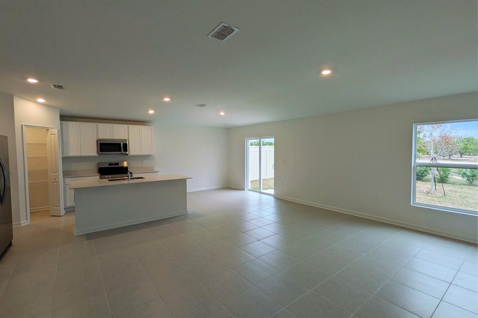 HUNT CLUB/LK WALES PH 1 - Residential Lease