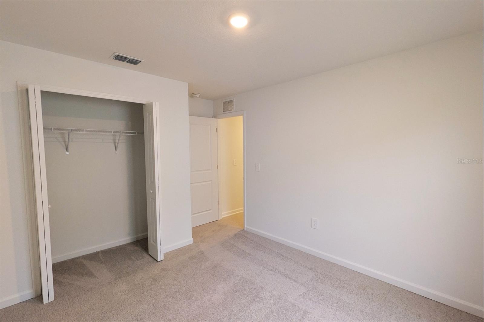 HUNT CLUB/LK WALES PH 1 - Residential Lease