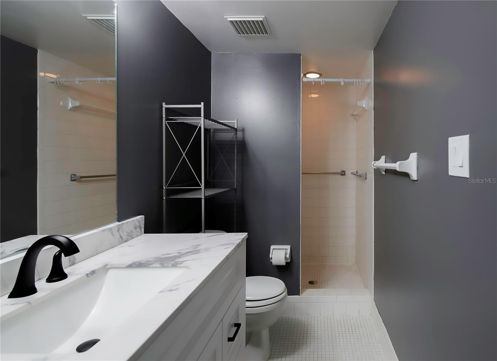 EAST LAKE WOODLANDS CYPRESS ESTATES - Residential