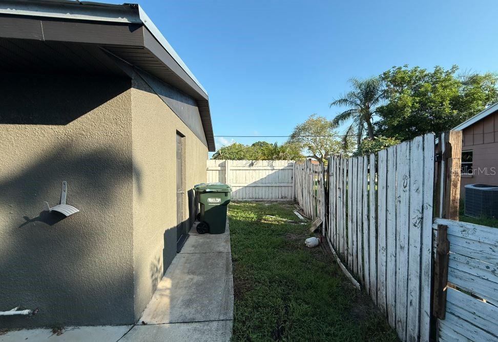 SARASOTA SPGS - Residential Lease