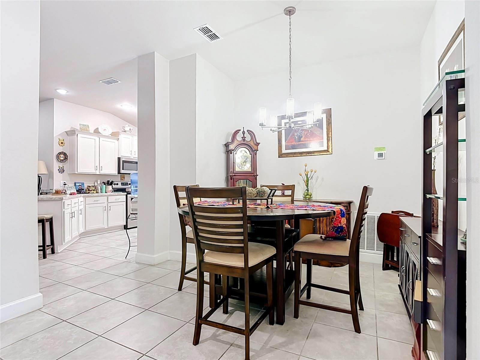 843 CHINOY ROAD