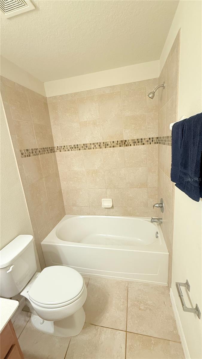 ALOMA TRAILS - Residential