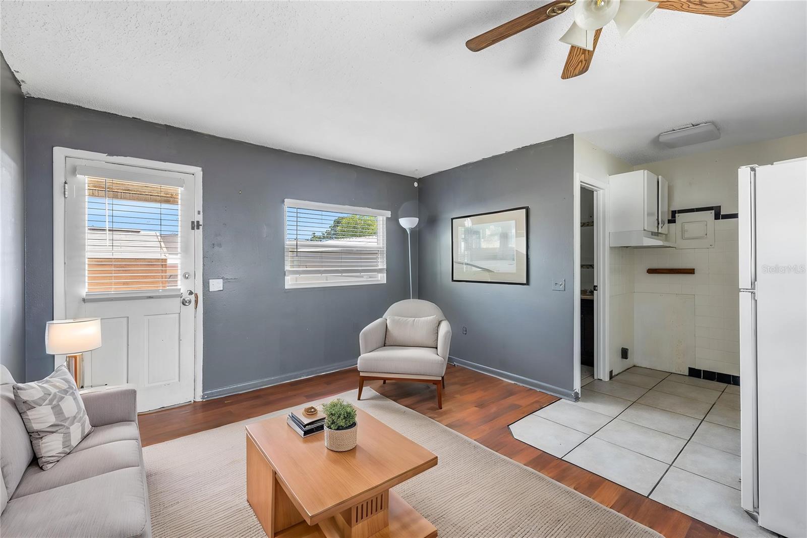MOORES - Residential