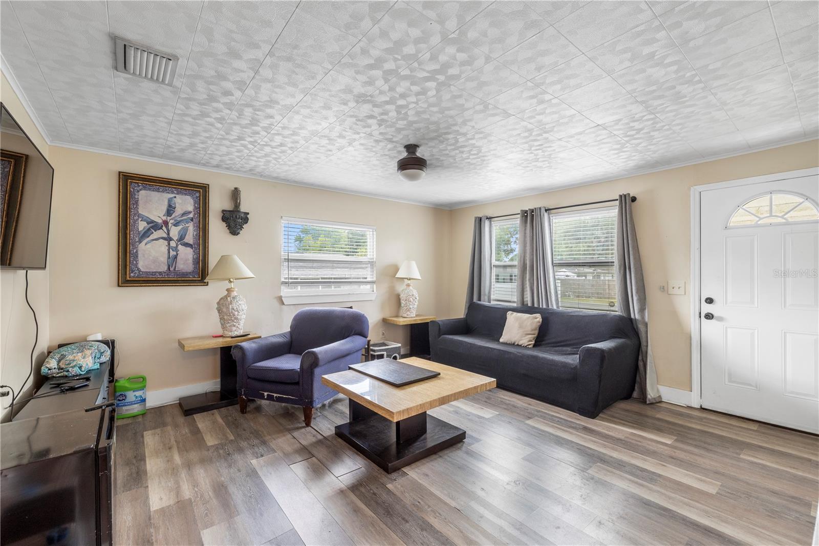 MOORES - Residential