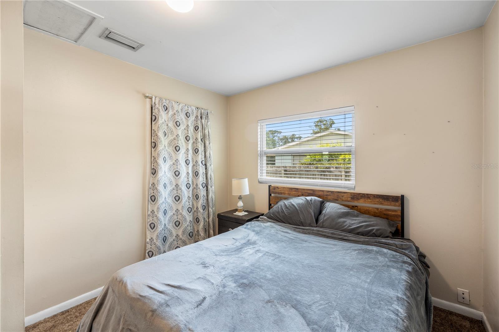 MOORES - Residential