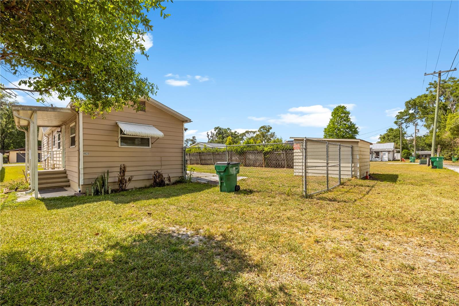 MOORES - Residential