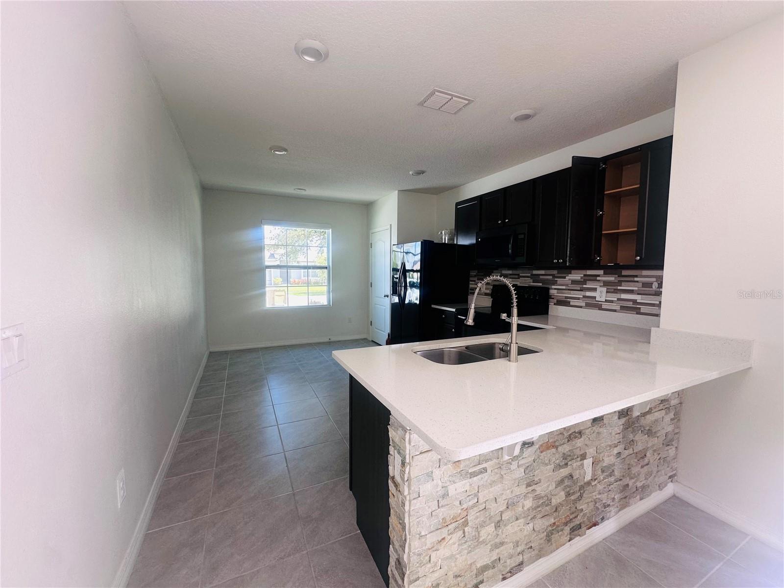 9044 PINALES WAY