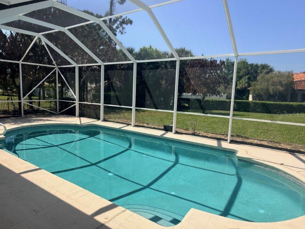 CARRIAGE GATE SUB - Residential Lease