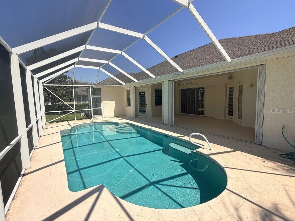 CARRIAGE GATE SUB - Residential Lease