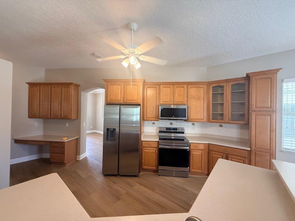 CARRIAGE GATE SUB - Residential Lease