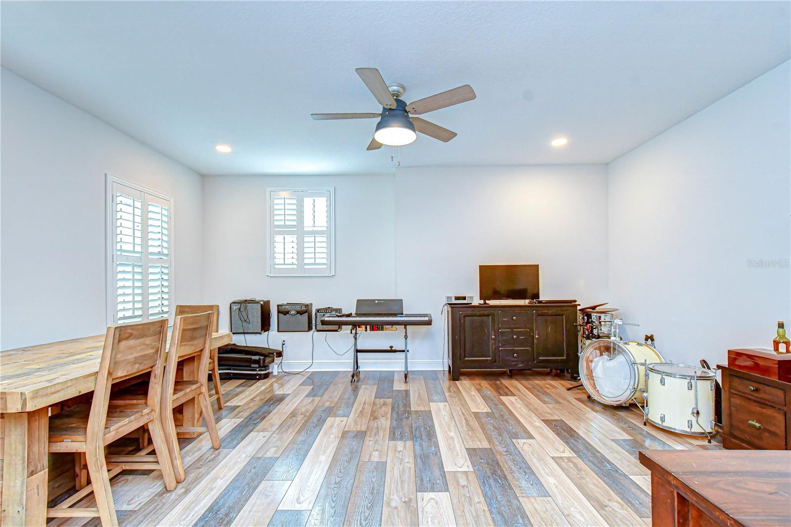 HAWKS FERN - Residential