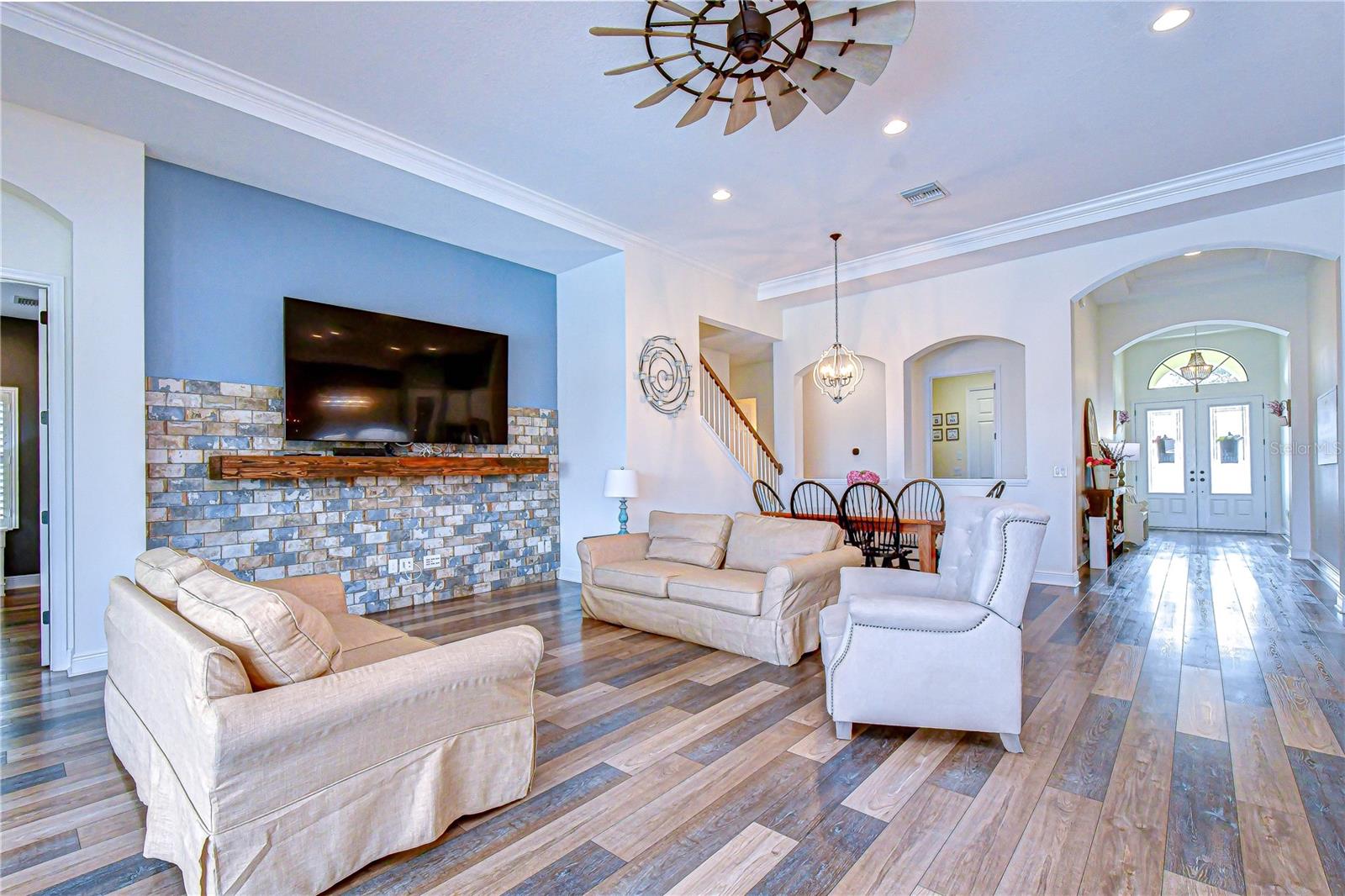 HAWKS FERN - Residential