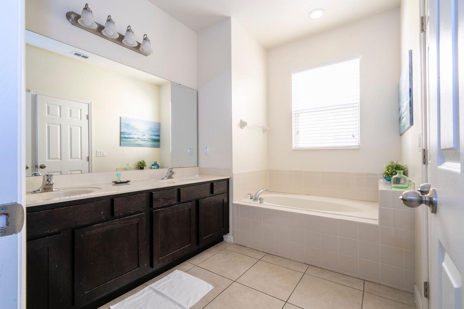 VERANDA PALMS PH 1C - Residential