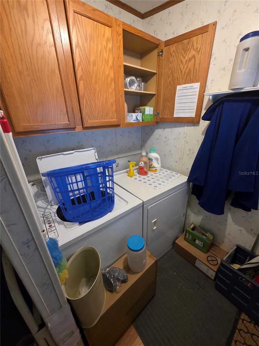 VILLAGE GROVE 01 - Residential