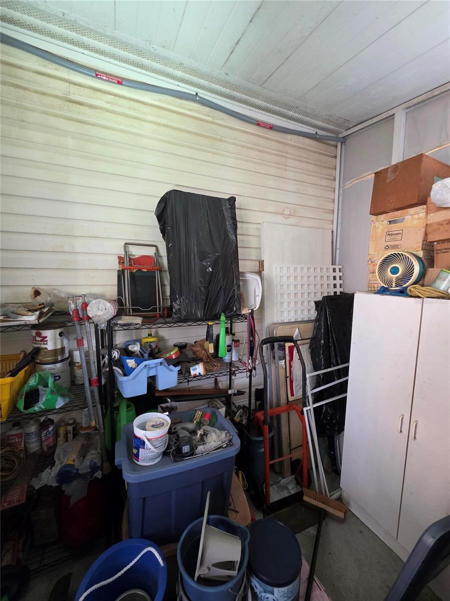 VILLAGE GROVE 01 - Residential