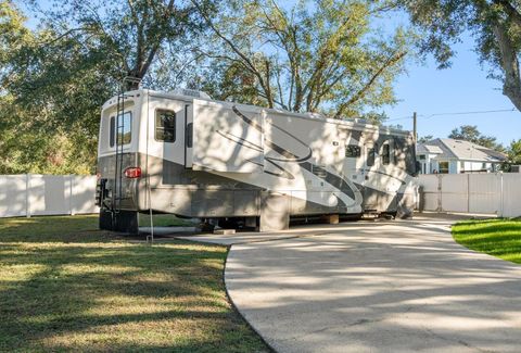 A home in TAMPA