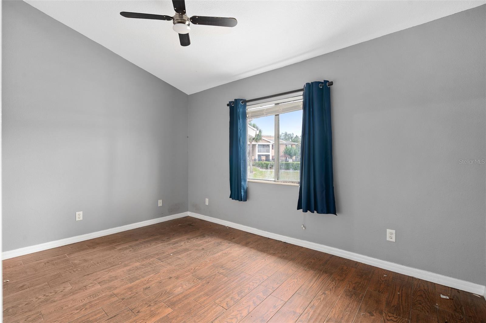 COVE AT PEARL LAKE - Residential