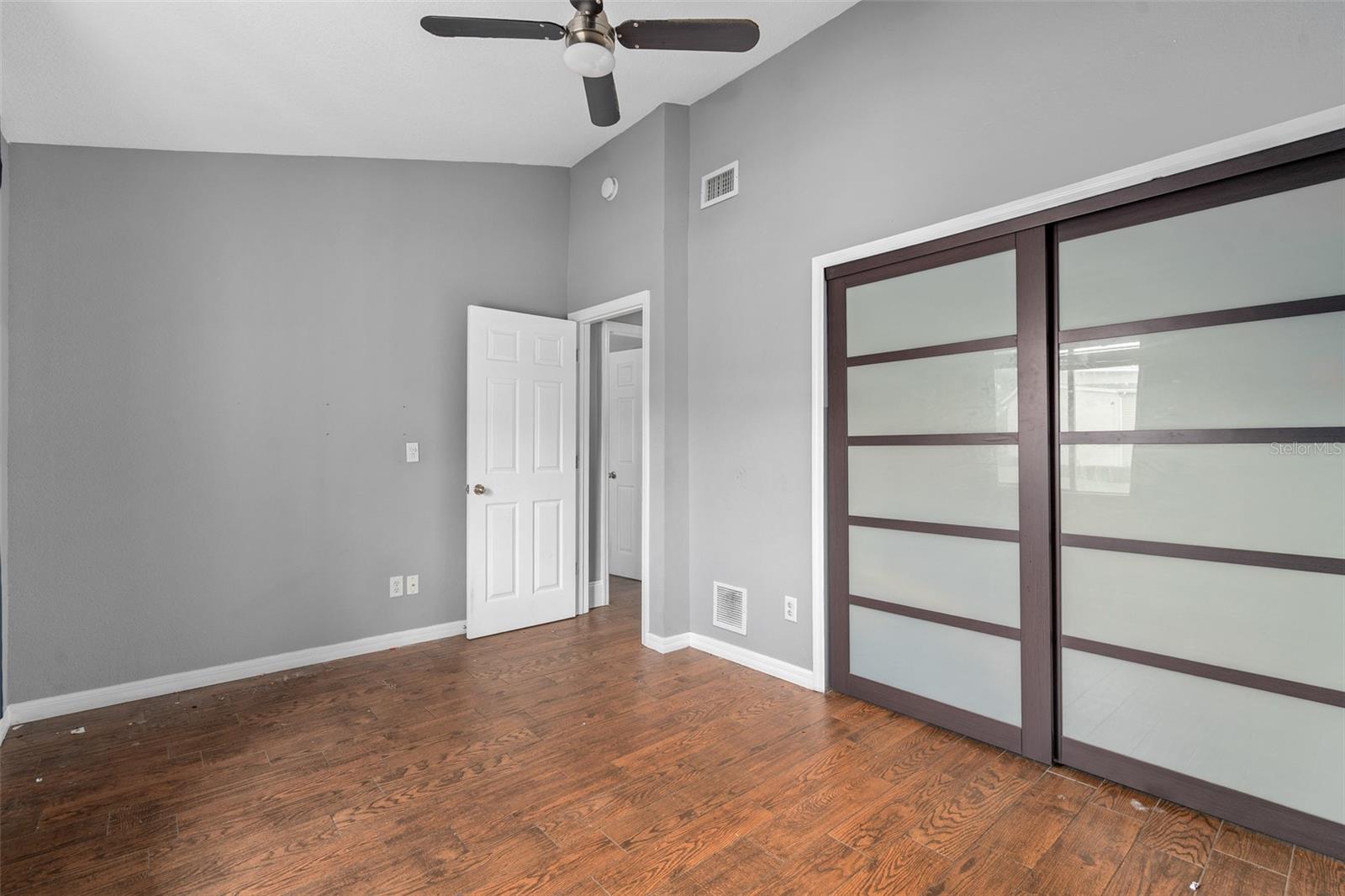 COVE AT PEARL LAKE - Residential