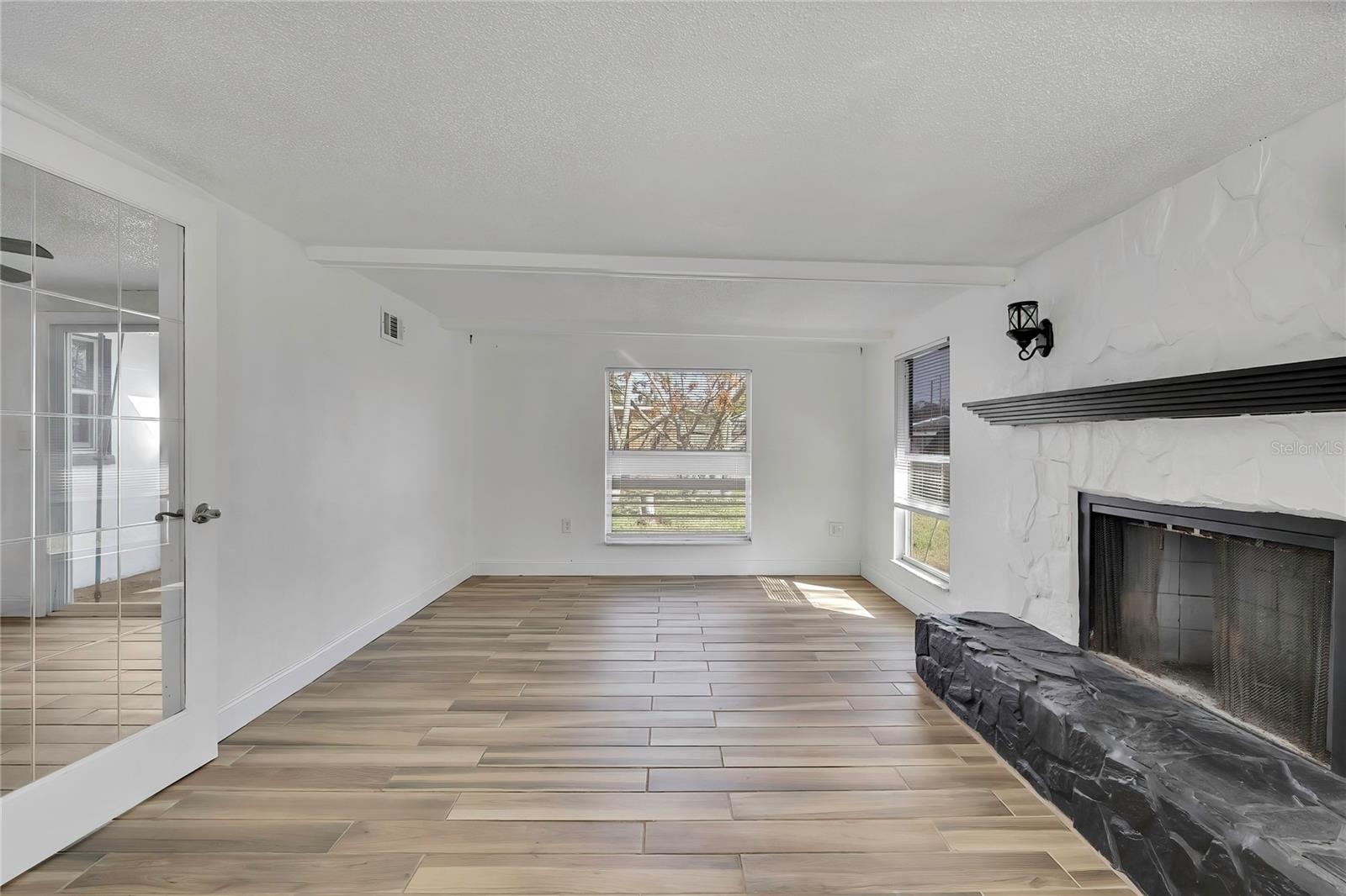 FOREST HILLS - Residential