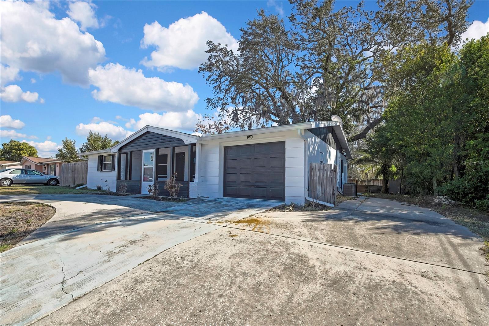 FOREST HILLS - Residential