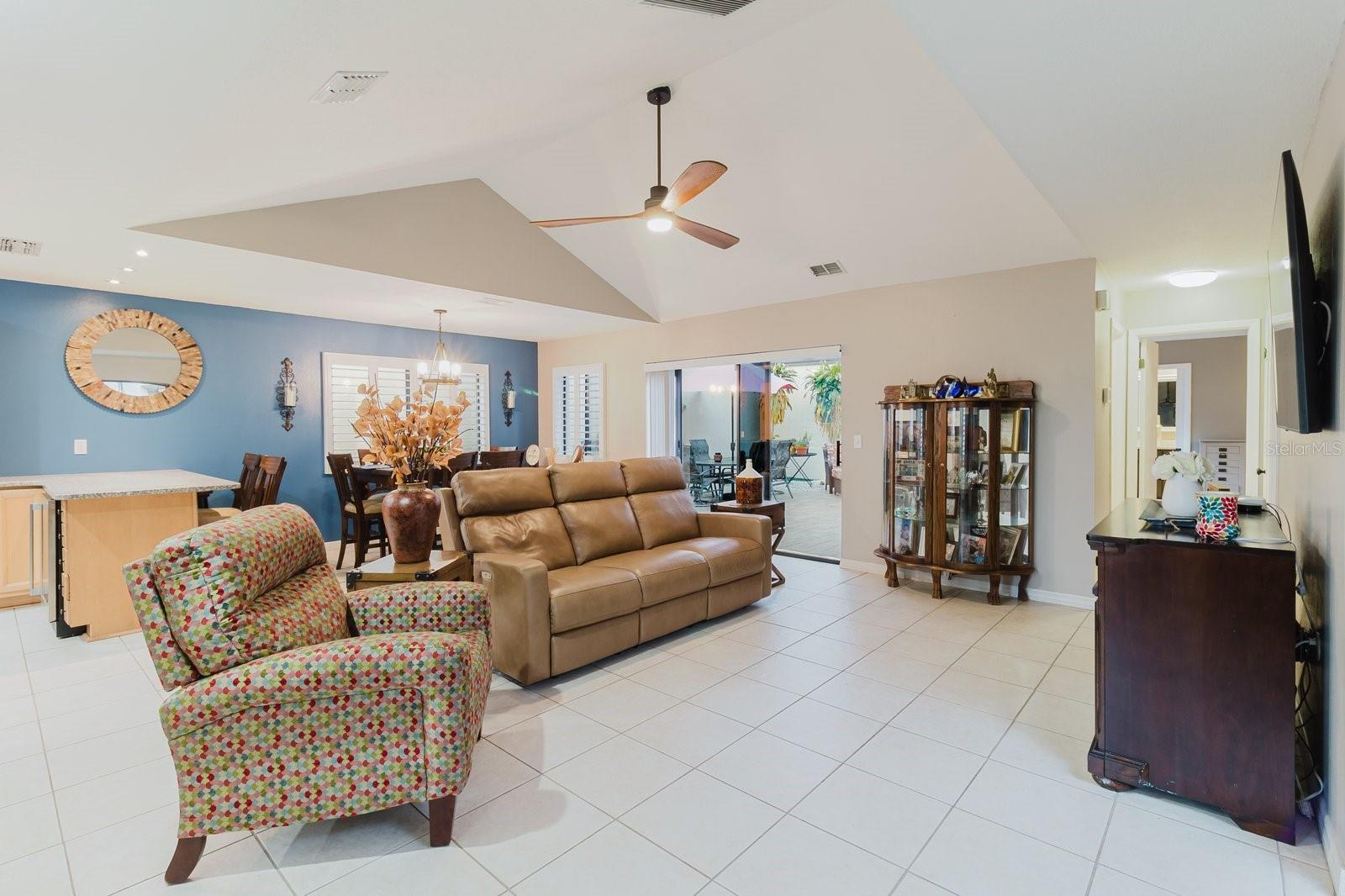 TROUBLE CREEK VILLAS - Residential